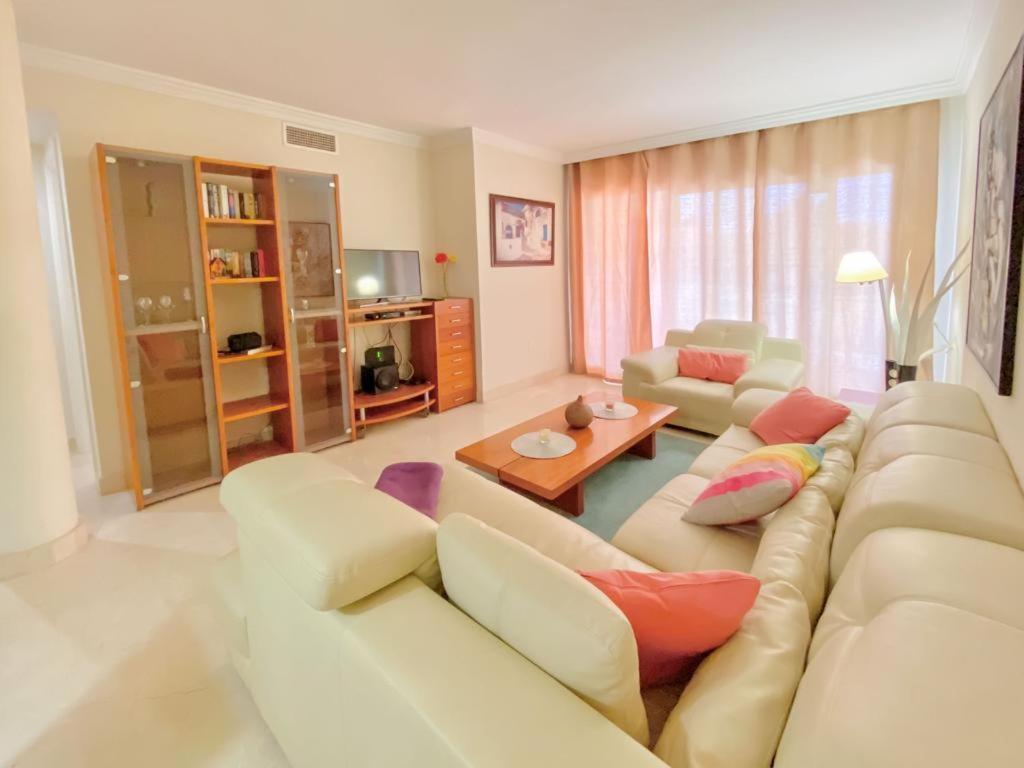 Apartamento En Los Patios De Santa Maria Golf ماربيا المظهر الخارجي الصورة